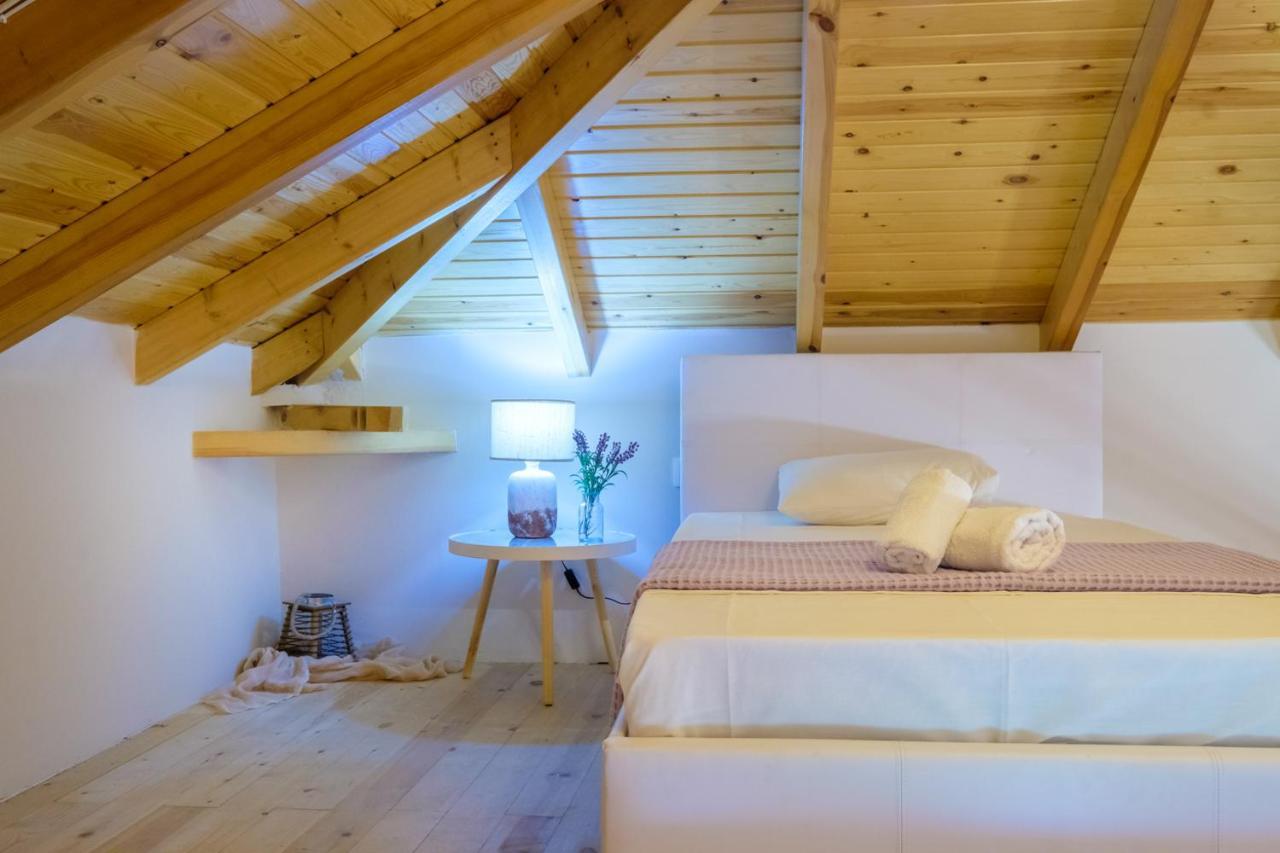 La Pietra Maisonettes Neokhorion  外观 照片
